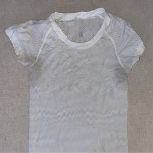 White lululemon swiftly tank short sleeve top
